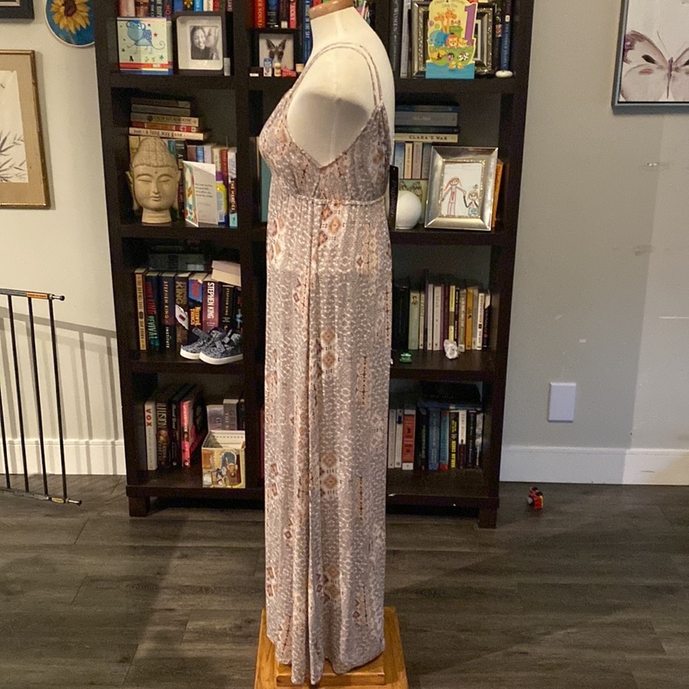 Beautiful Papillion (Butterfly) Maxi Dress NWT - Picture 3 of 9